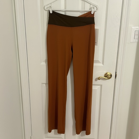 Lululemon Throwback Colorblock Astro Pant Legging NWT Size 10 - Picture 5 of 11
